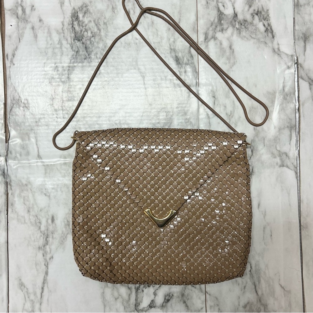 Vintage Made in Hong Kong metal mesh Evening bag Clutch Purse shoulder strap VTG